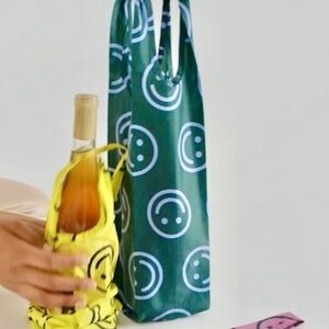 BAGGU Forest Green Tote with White Smiley Design